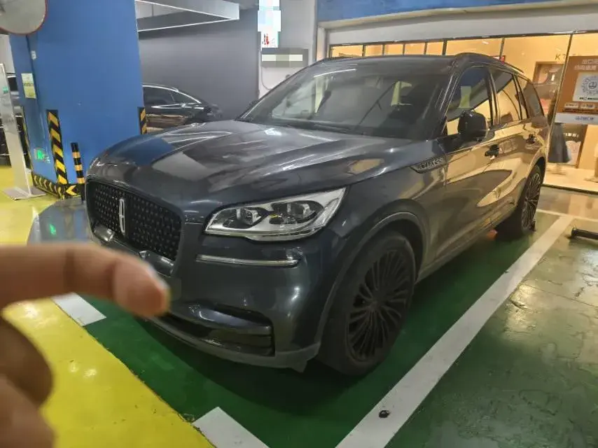 2021 LINCOLN AVIATOR view 1