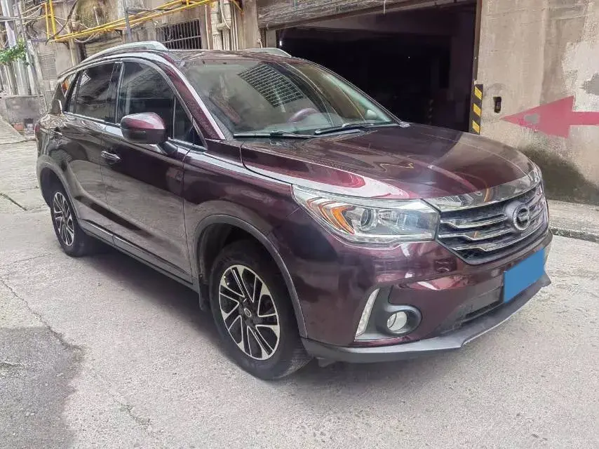 2017 GAC TRUMPCHI thumbnail 3