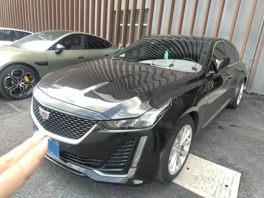 2023 CADILLAC CT5 view 1