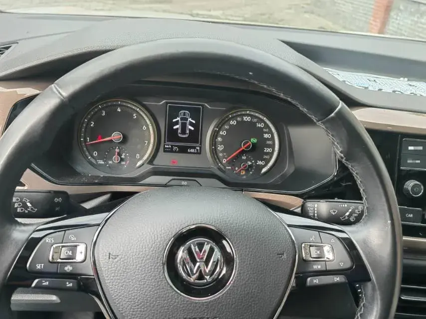 2019 VOLKSWAGEN THARU thumbnail 2