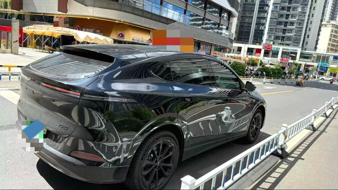 2025 XPENG G6 thumbnail 3