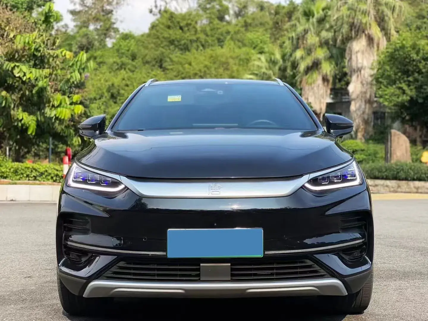 2024 BYD TANG thumbnail 2