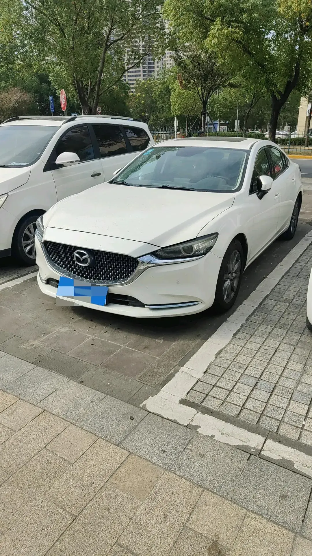 2020 MAZDA ATENZA view 1