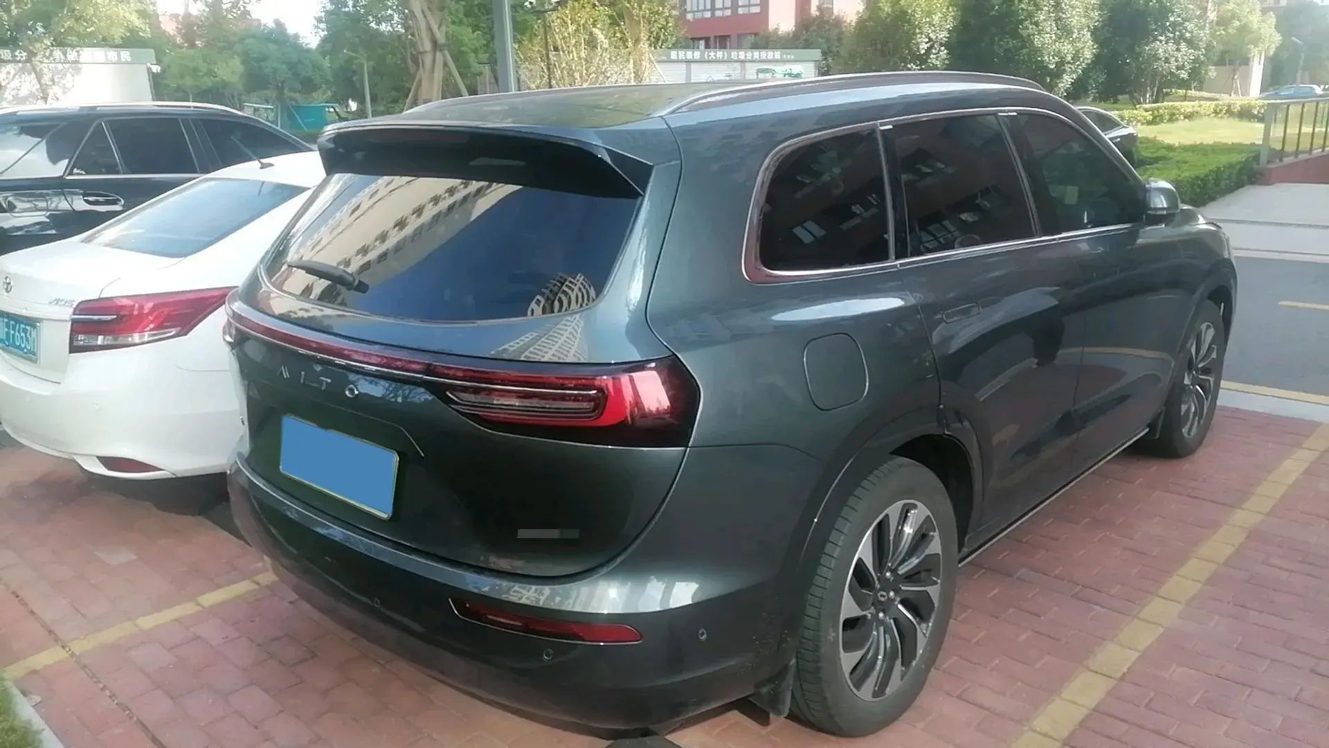 2022 AITO AITO thumbnail 4