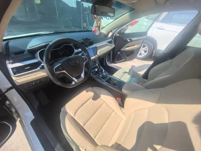 2018 GEELY EMGRAND thumbnail 4