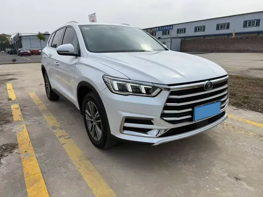 2019 BYD SONG thumbnail 3