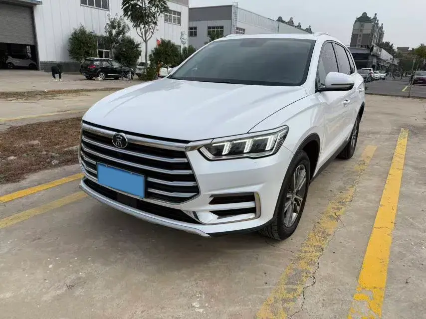 2019 BYD SONG view 1