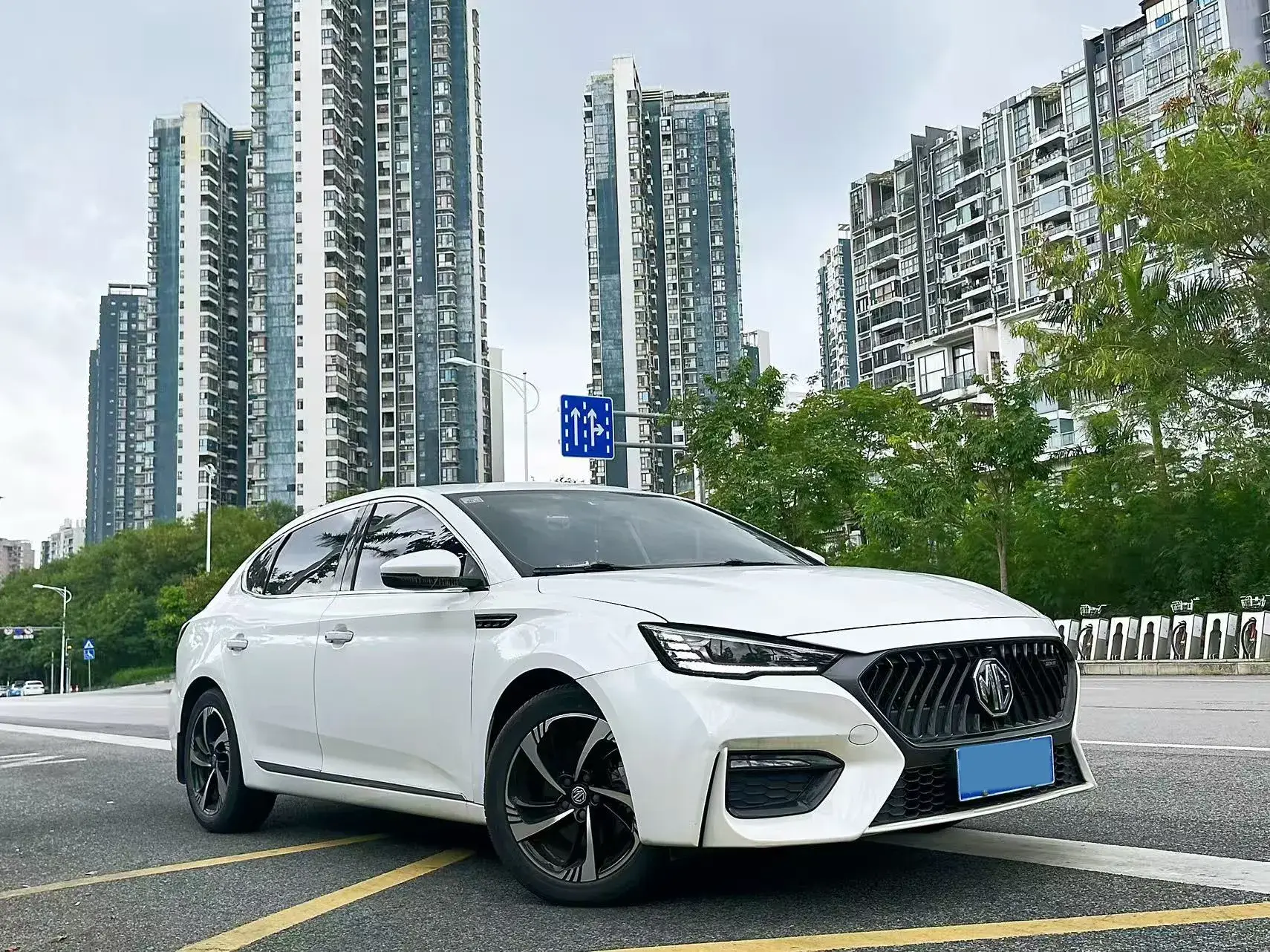 2020 MG MG6 thumbnail 3