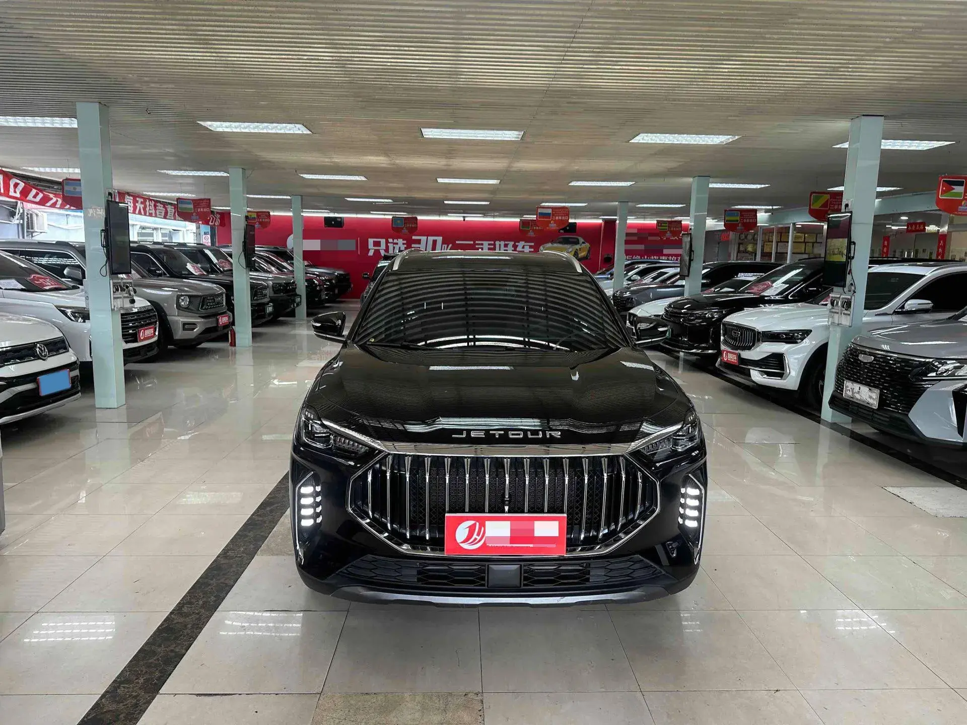 2023 JETOUR X70 thumbnail 3