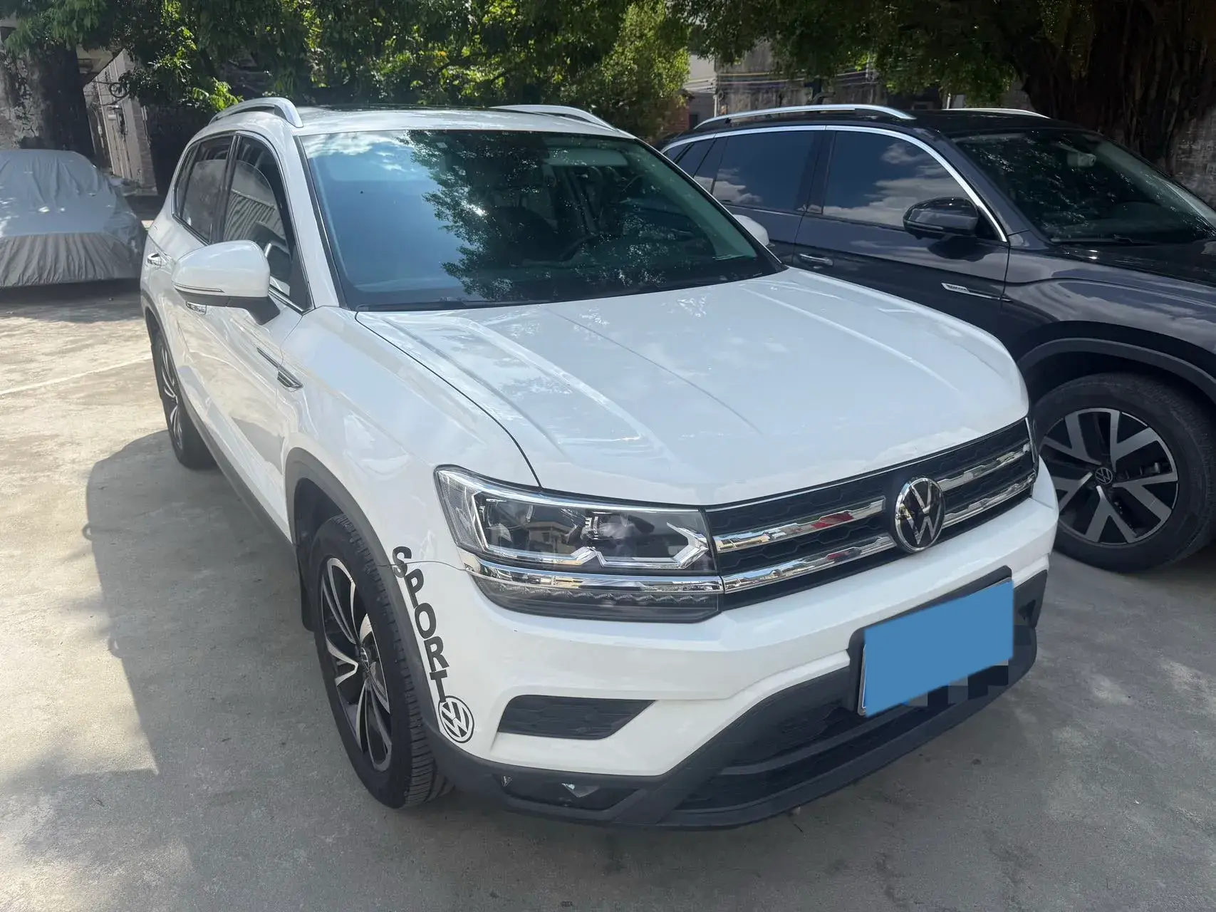 2021 VOLKSWAGEN THARU thumbnail 3