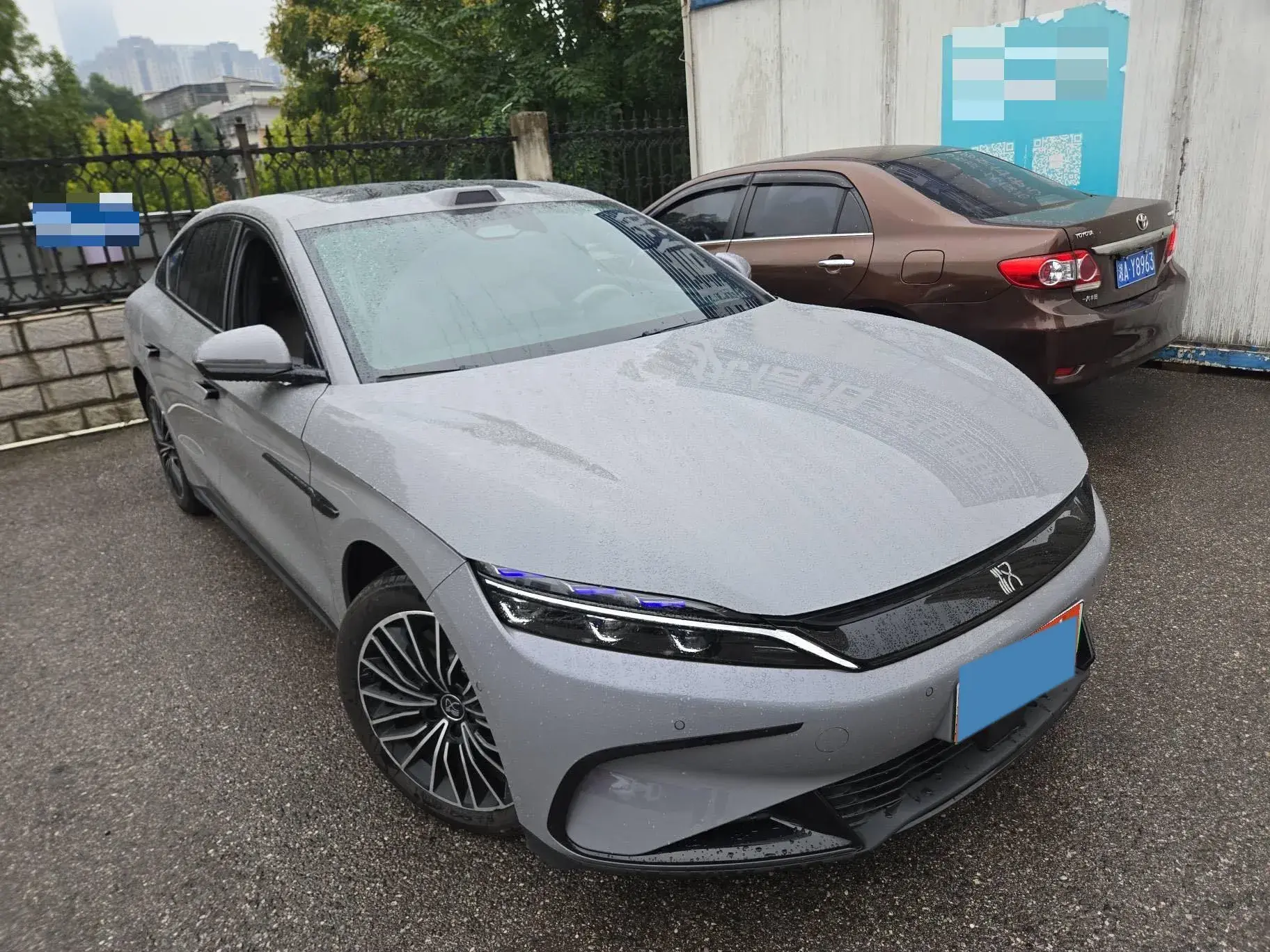 2024 BYD HAN thumbnail 2