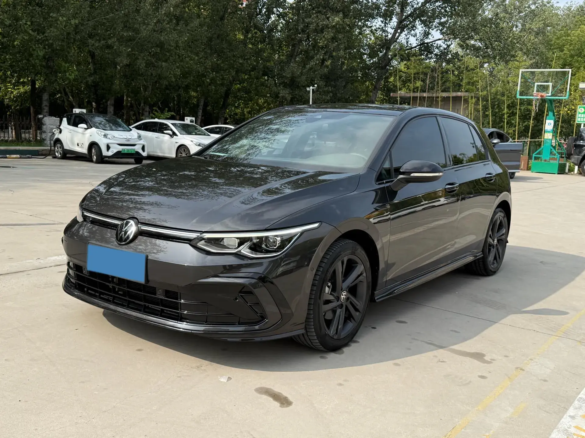 2021 VOLKSWAGEN GOLF view 1