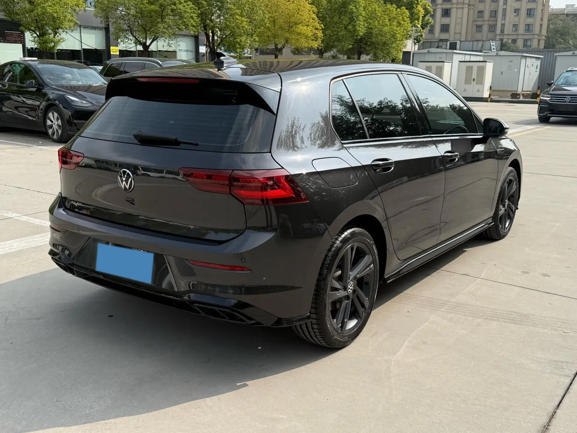 2021 VOLKSWAGEN GOLF thumbnail 4