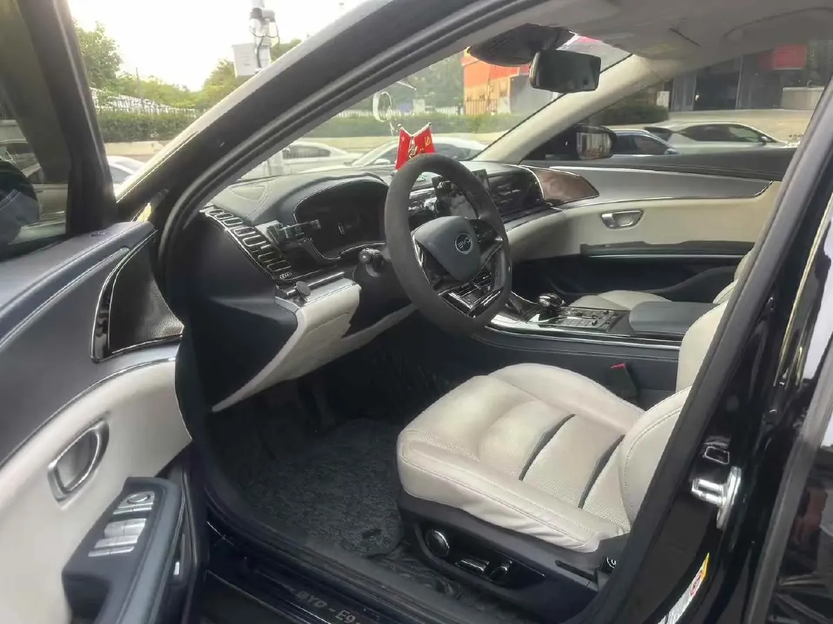 2021 BYD e9 BEV 64.8KWH,autocango,china used car exporter,china ev exporter,chinese used car exporter,chinese used ev exporter