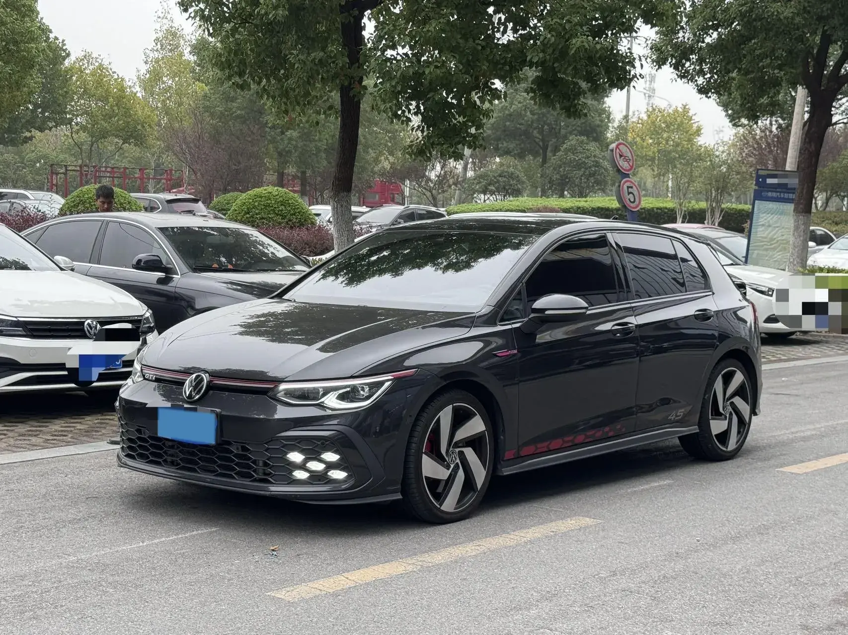 2021 VOLKSWAGEN GOLFGTI view 1