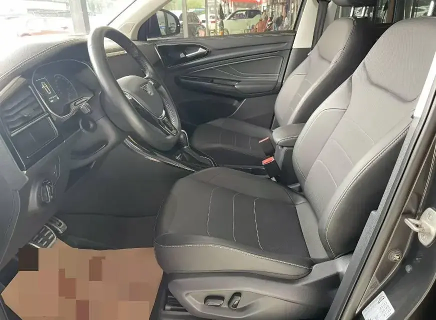 2021 JETTA VS7 thumbnail 4