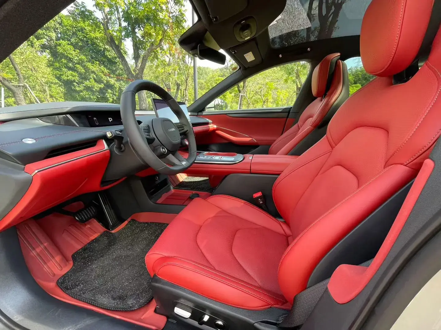 2024 MI SU7 thumbnail 4