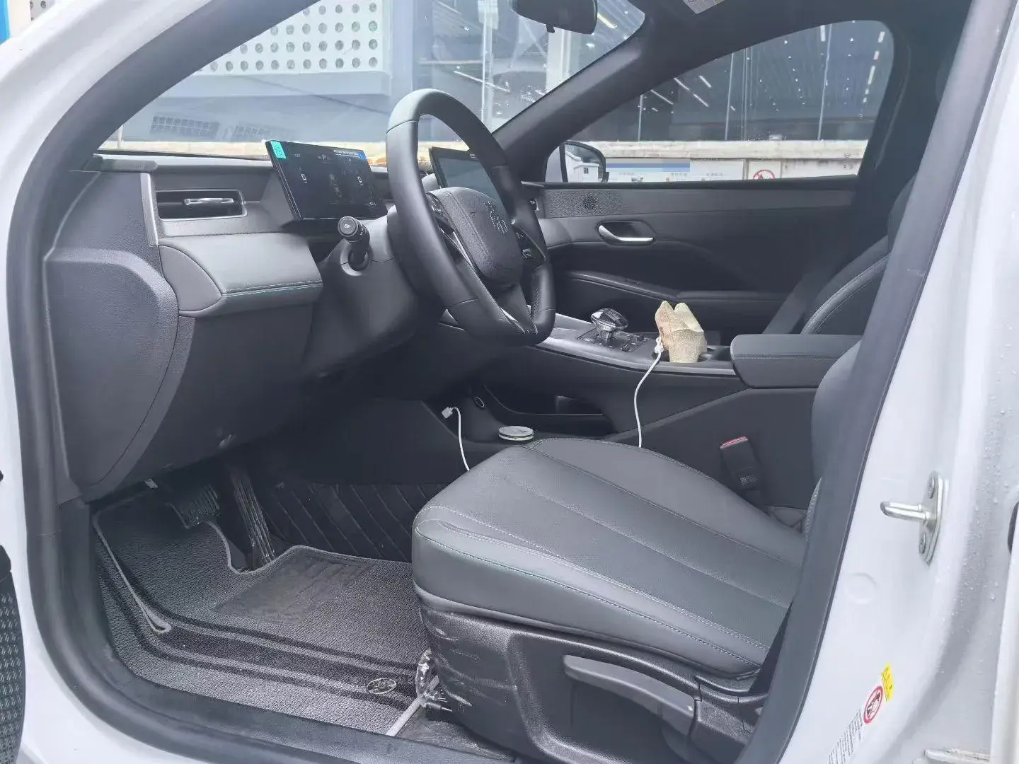 2025 BYD QIN thumbnail 4