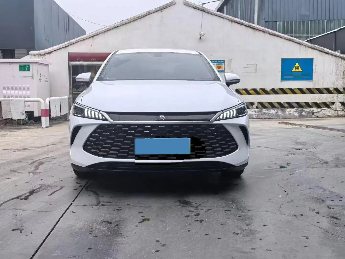 2025 BYD QIN thumbnail 2