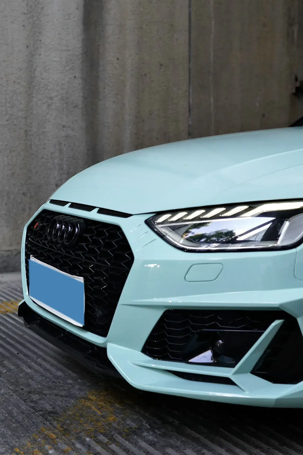 2020 AUDI A4L thumbnail 4