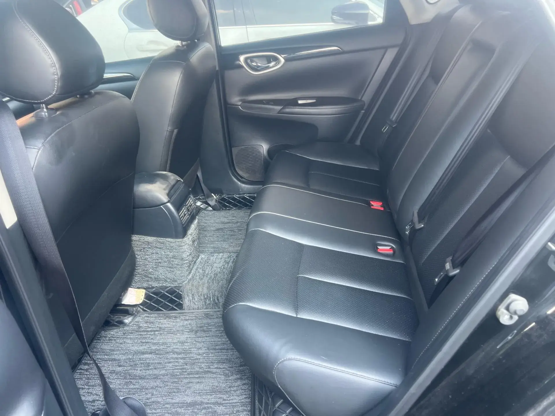 2022 NISSAN SYLPHY thumbnail 4