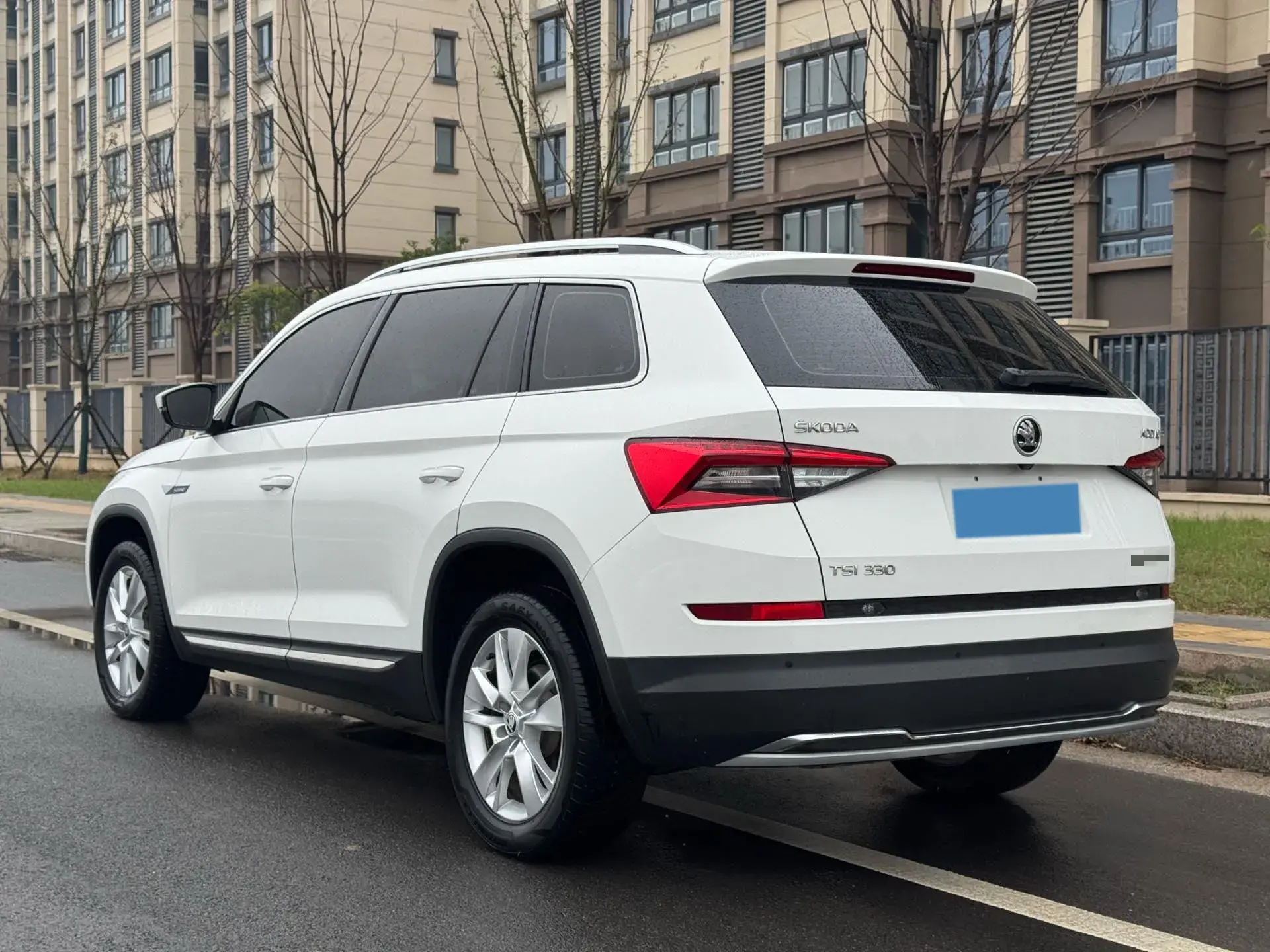 2018 SKODA KODIAK thumbnail 3