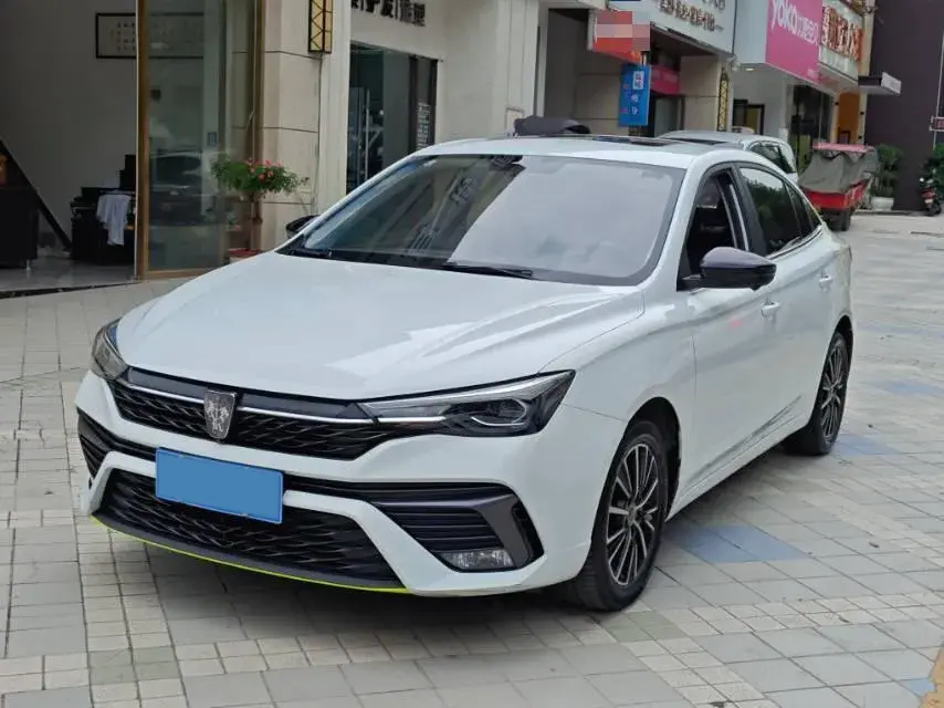 2021 ROEWE I5 view 1