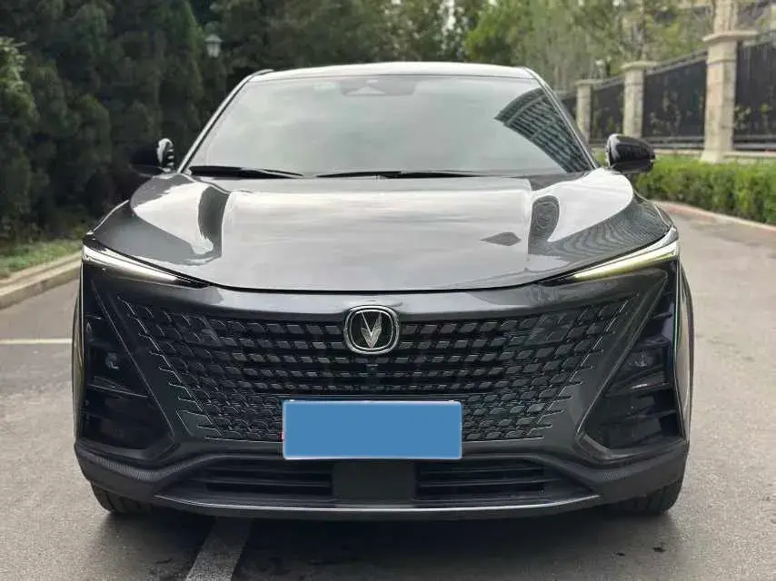 2022 CHANGAN UNI-T thumbnail 2