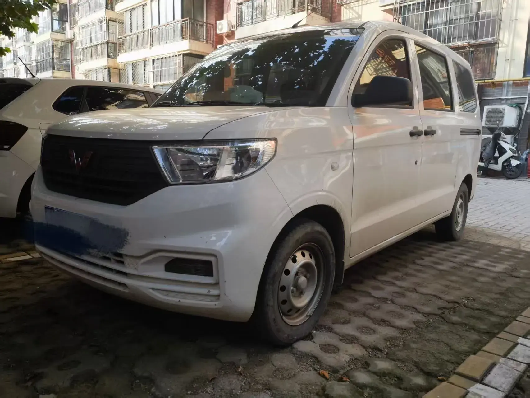 2022 WULING HONGGUANG view 1