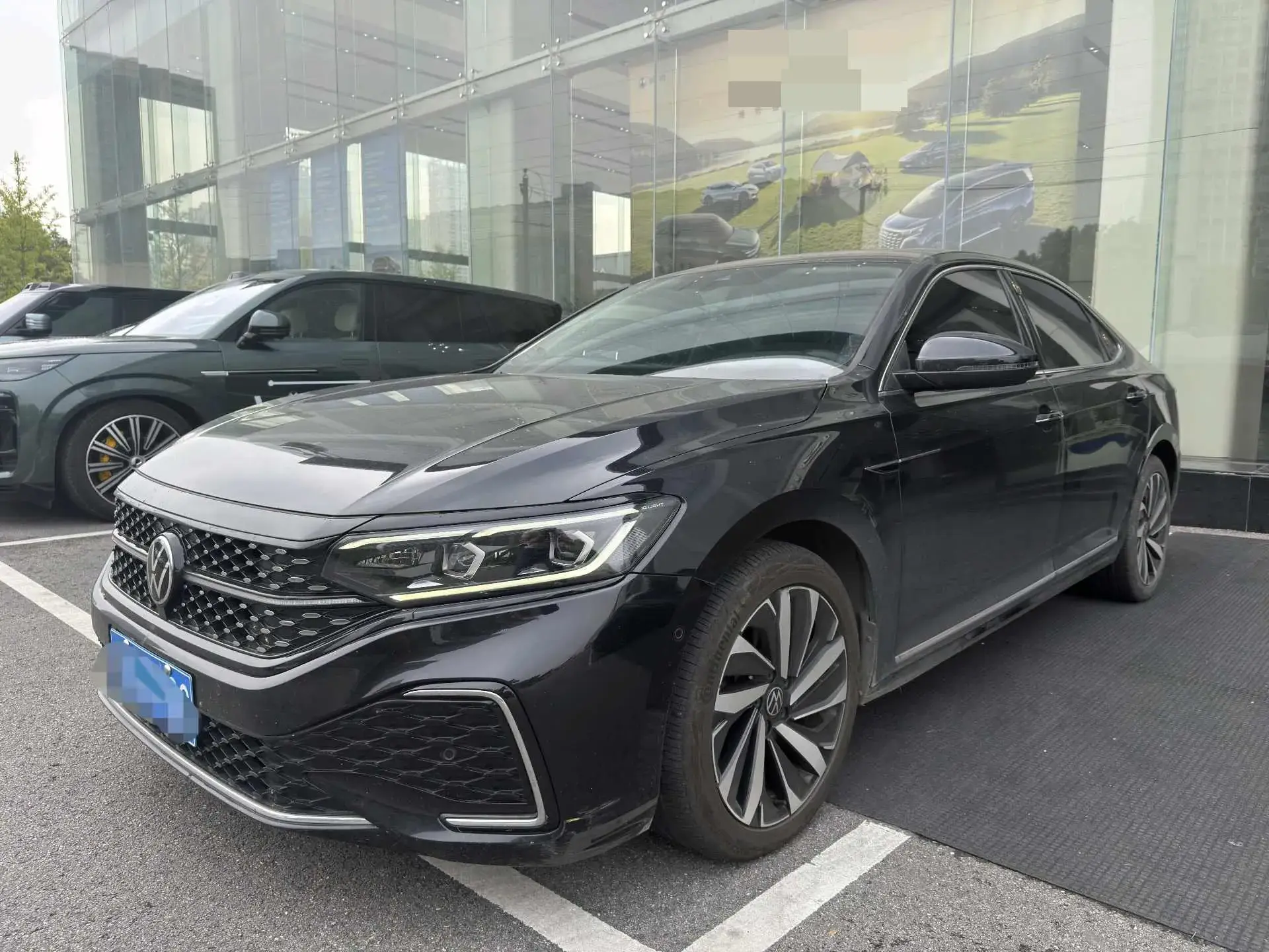 2022 VOLKSWAGEN PASSAT view 1