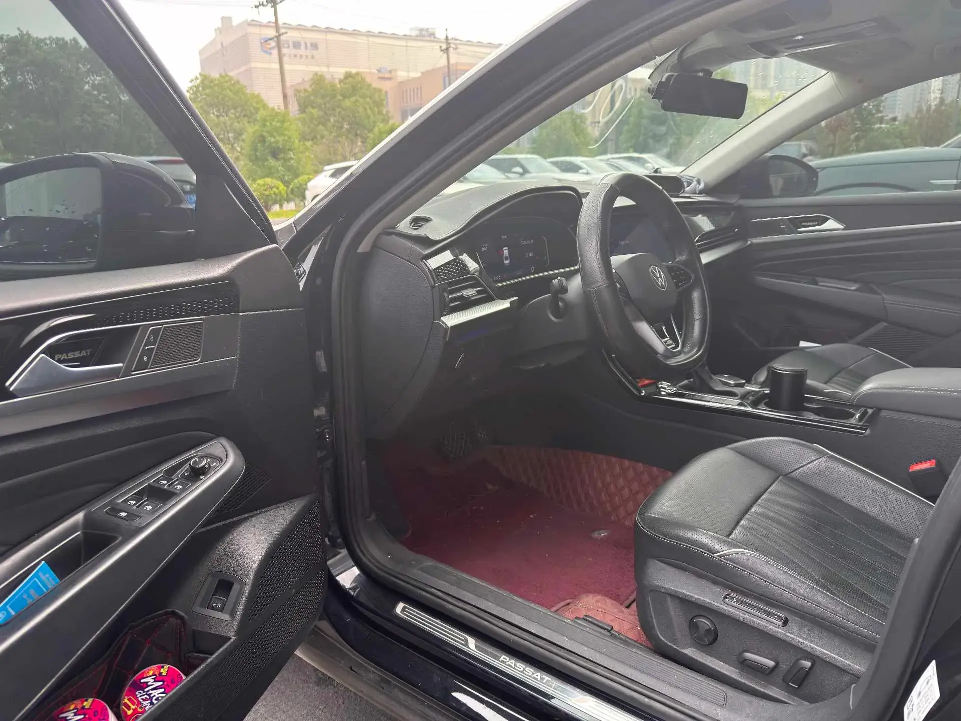 2022 VOLKSWAGEN PASSAT thumbnail 3