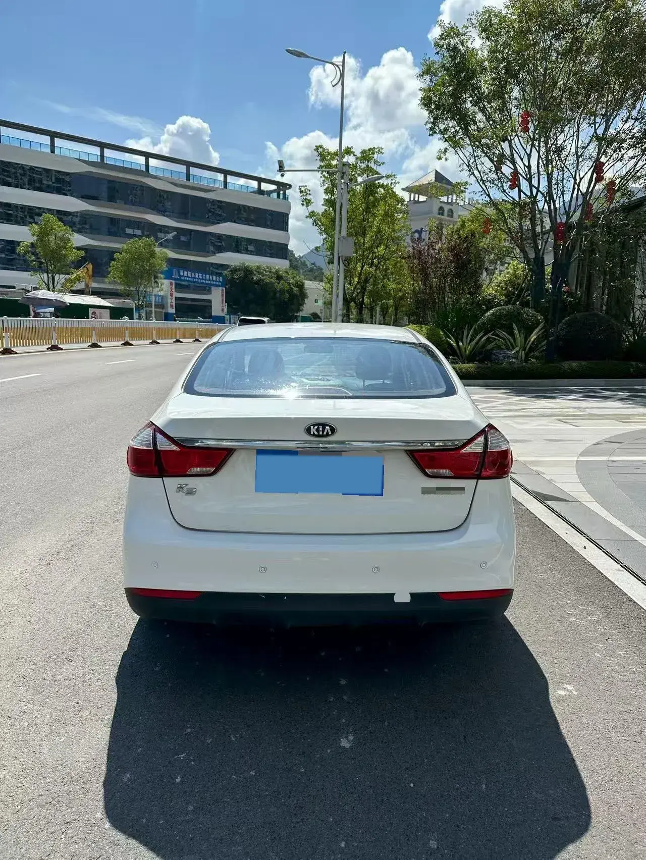 2017 KIA K3 thumbnail 4