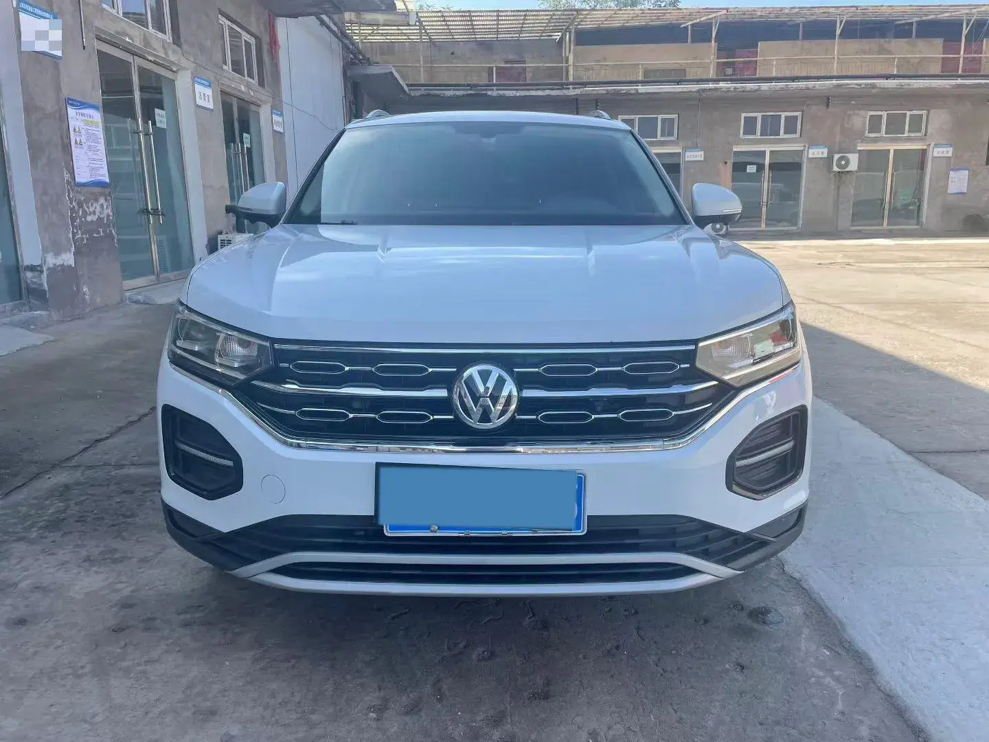 2020 VOLKSWAGEN TAYRON thumbnail 3