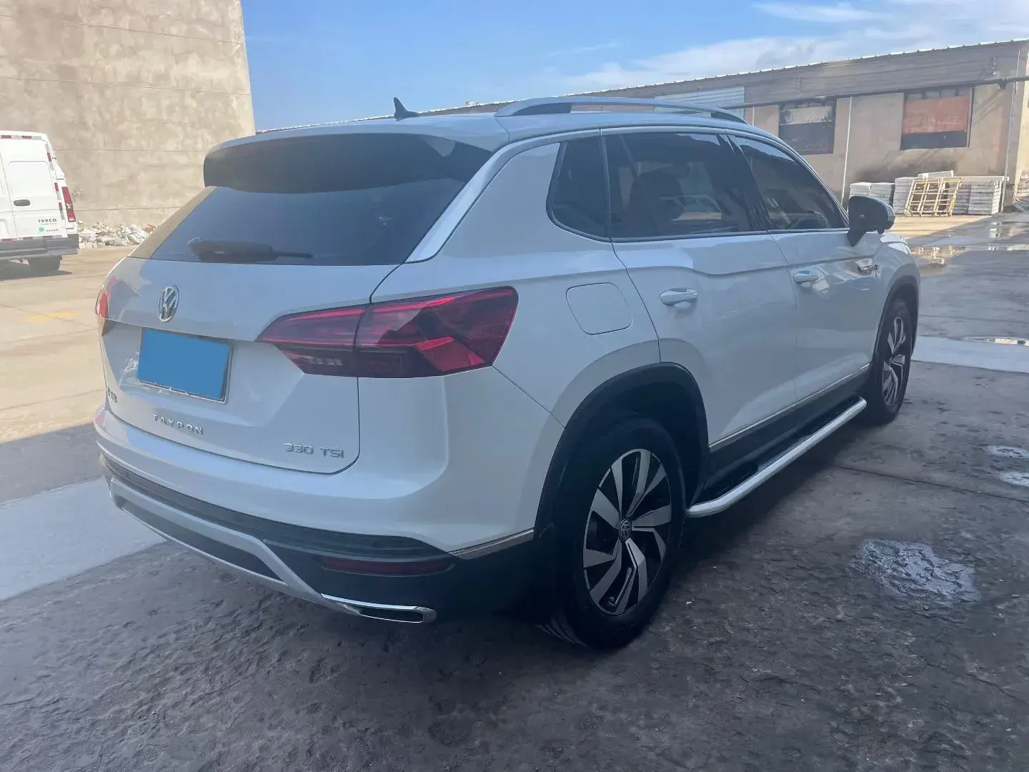 2020 VOLKSWAGEN TAYRON thumbnail 4