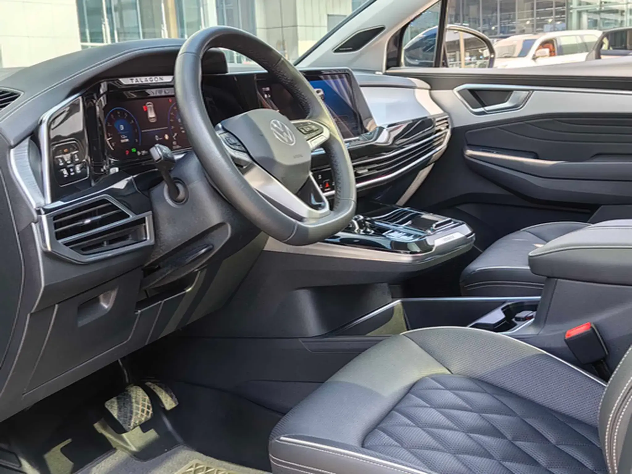 2022 VOLKSWAGEN TALAGON thumbnail 3