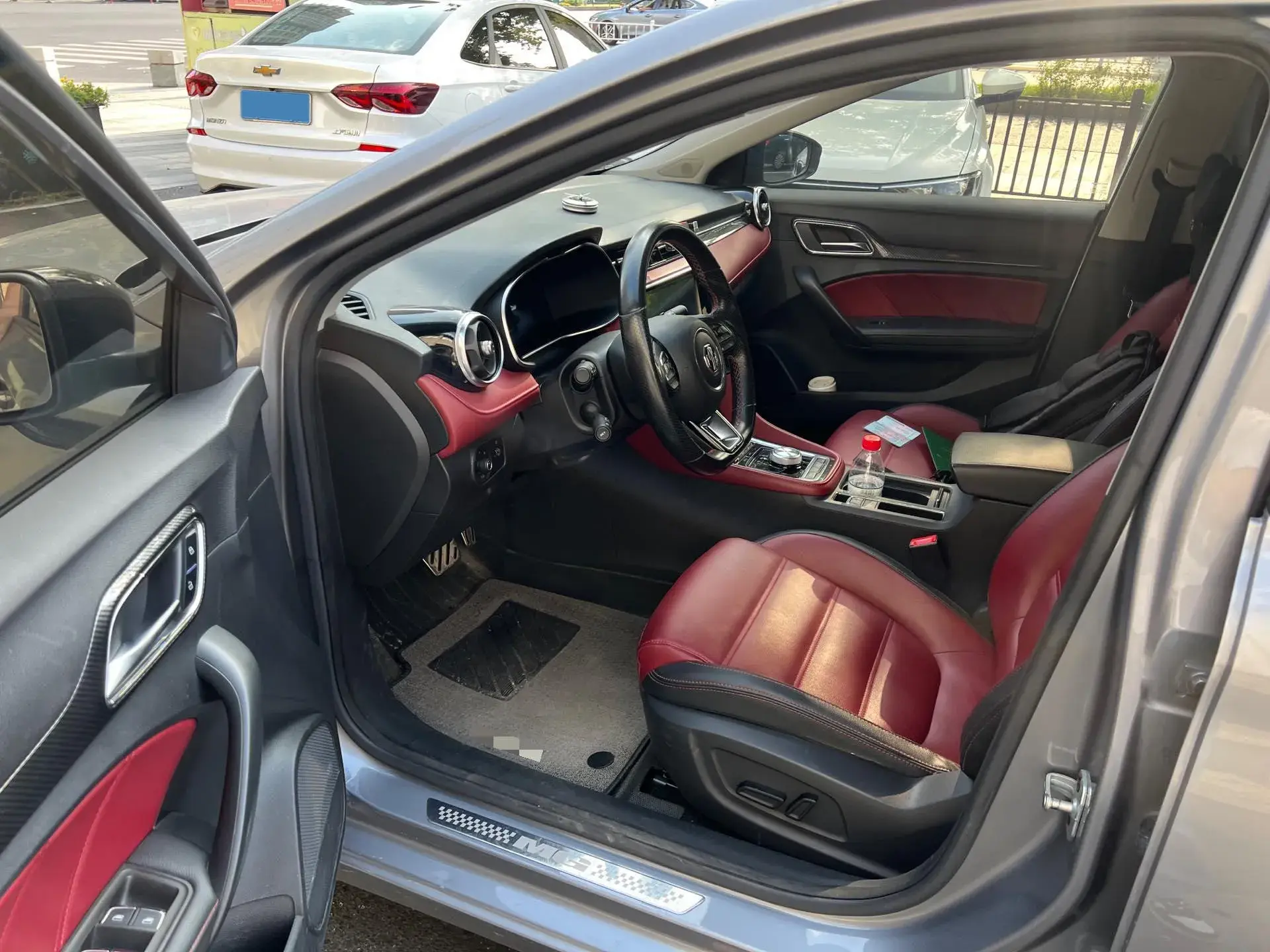 2019 MG 6 thumbnail 2