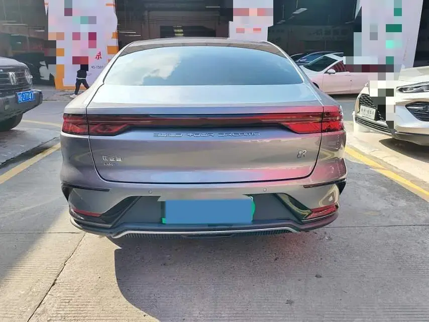 2023 BYD HAN thumbnail 4