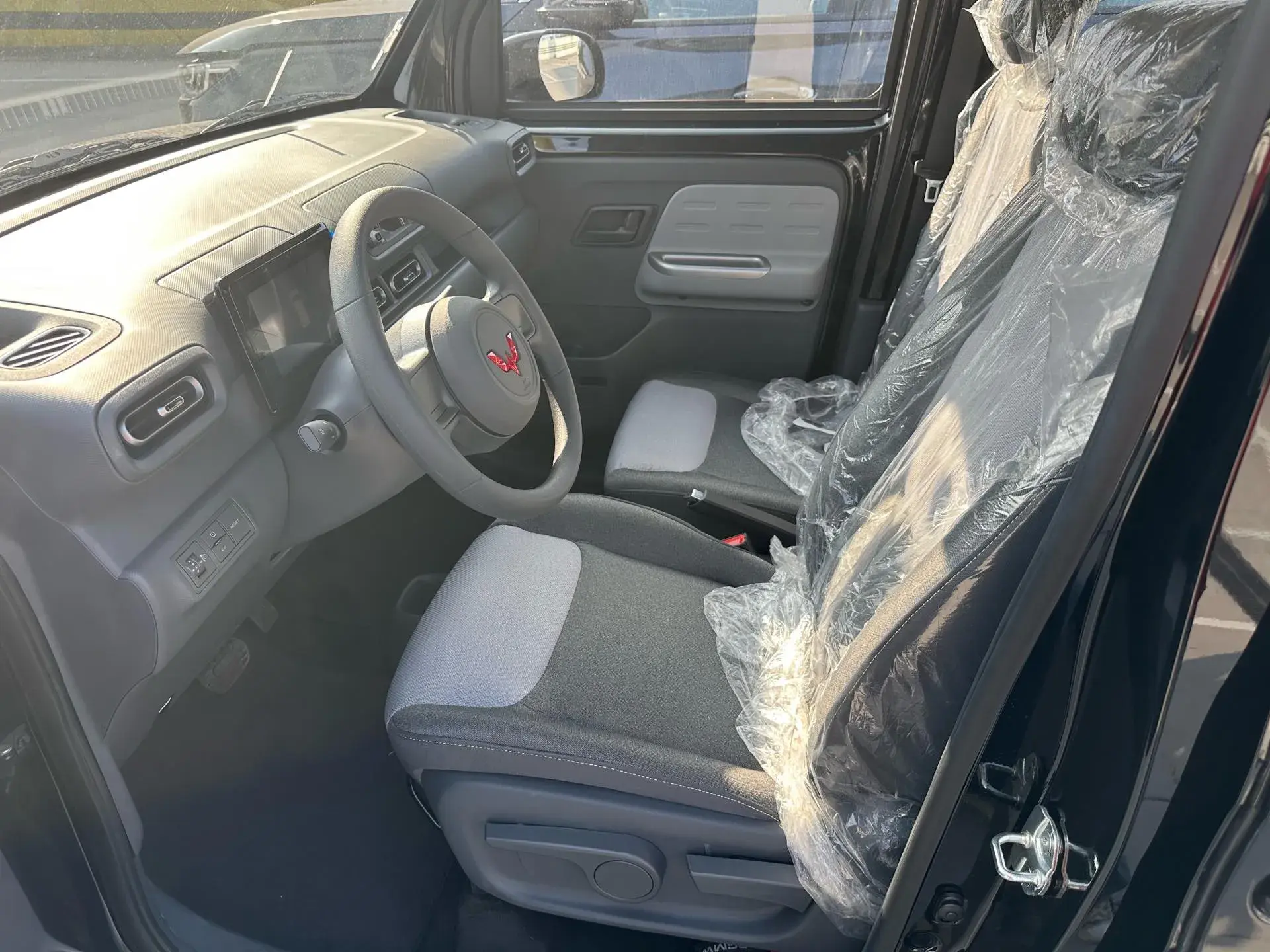 2025 WULING ZHIGUANG thumbnail 3