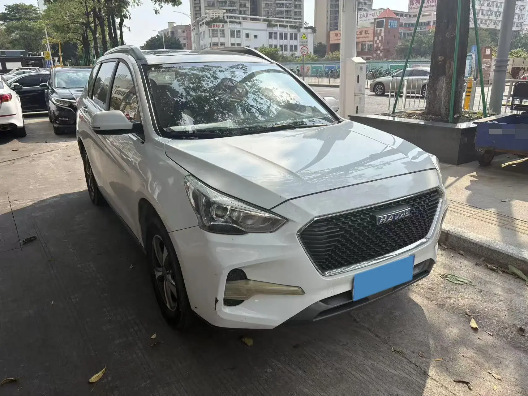 2017 HAVAL M6 thumbnail 2