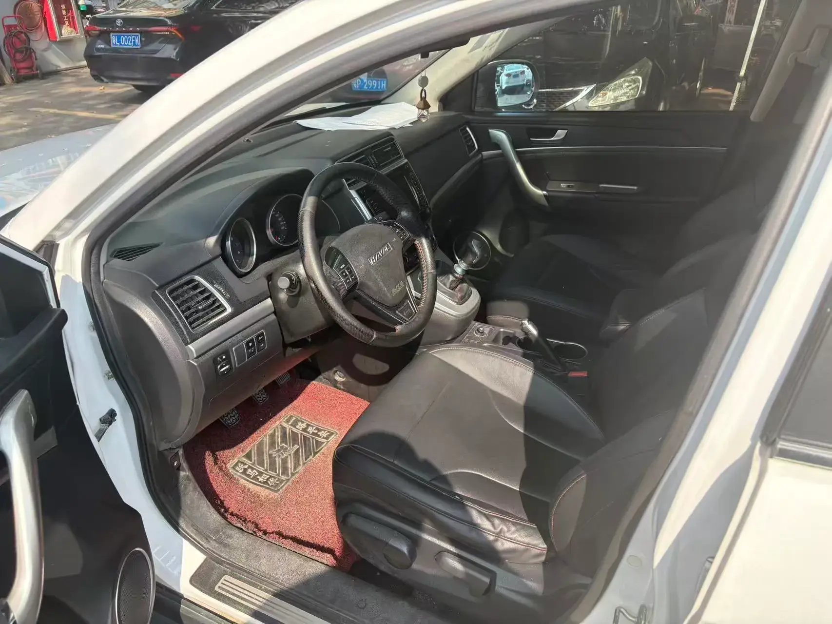 2017 HAVAL M6 thumbnail 4