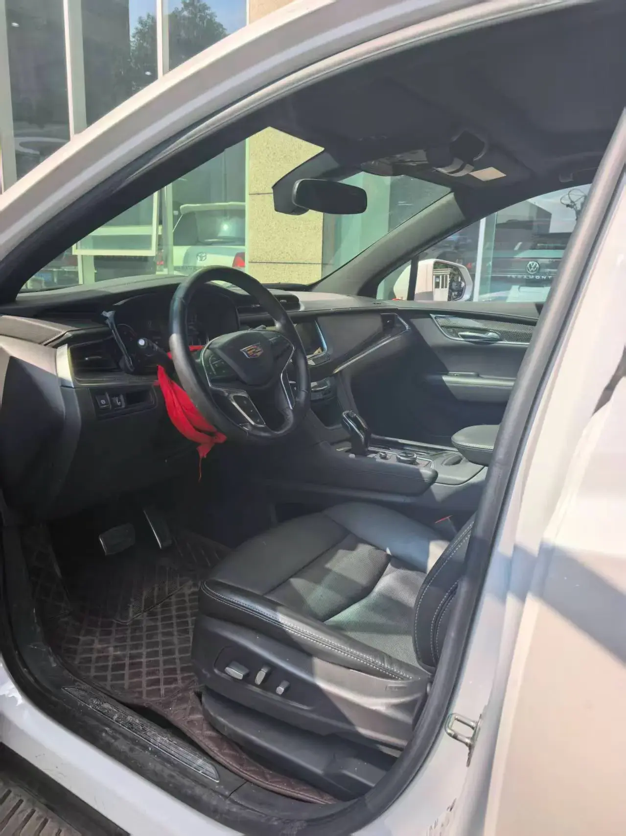 2022 CADILLAC XT5 thumbnail 2