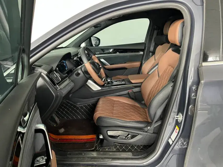 2021 BYD TANG thumbnail 2