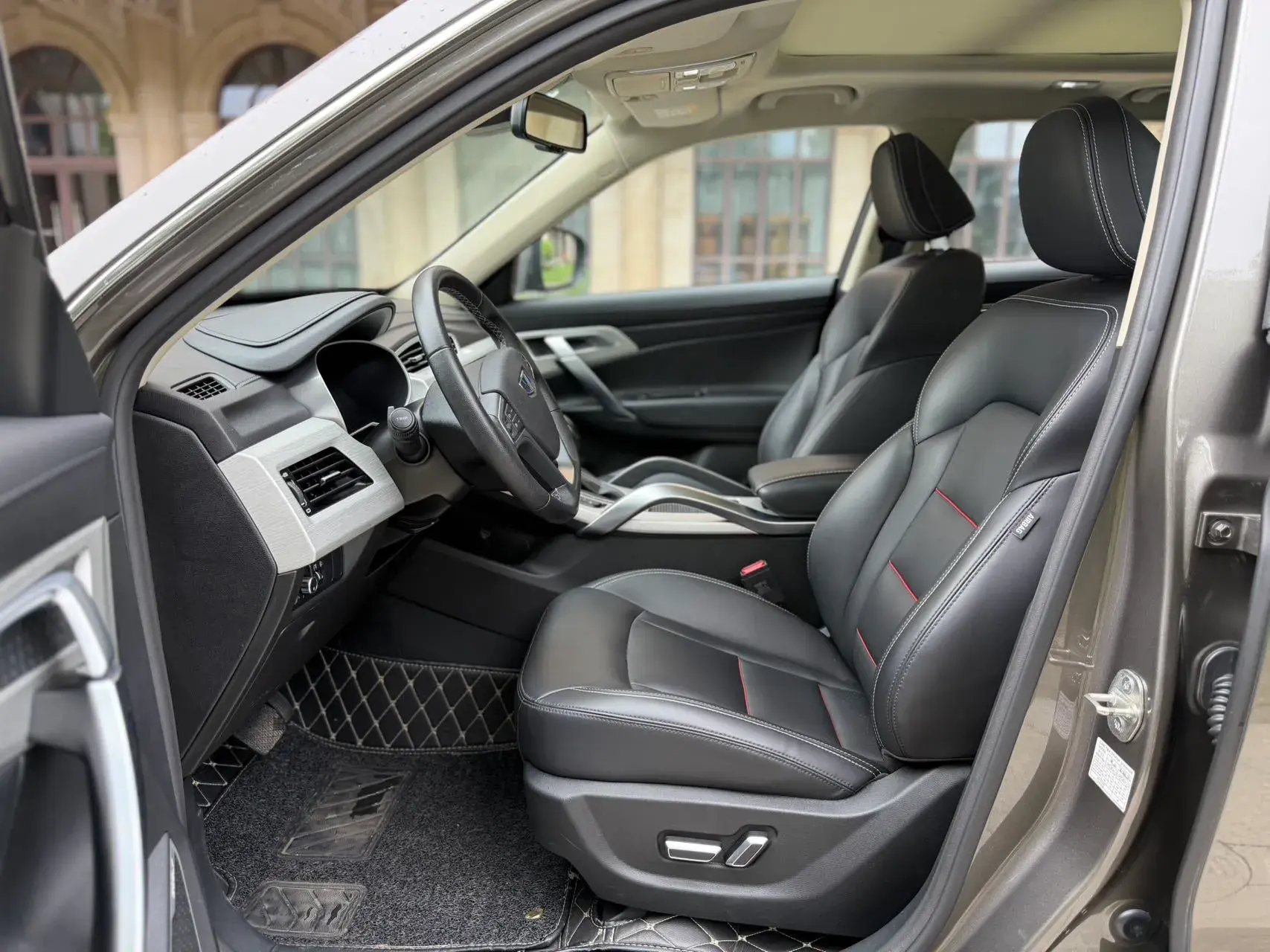 2018 GEELY AZKARRA thumbnail 4