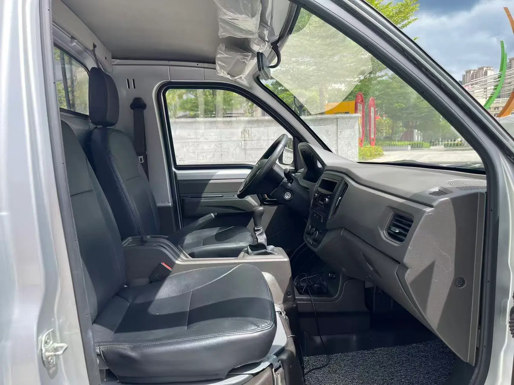 2021 WULING RONGGUANG thumbnail 4