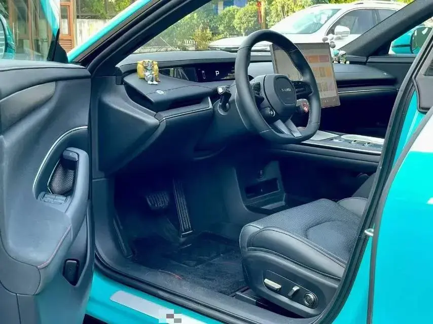 2024 MI SU7 thumbnail 4