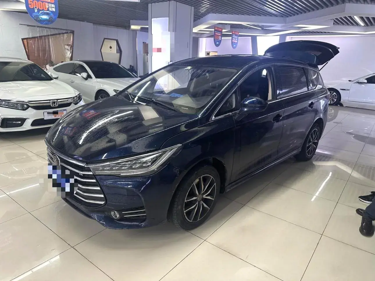 2017 BYD SONG view 1