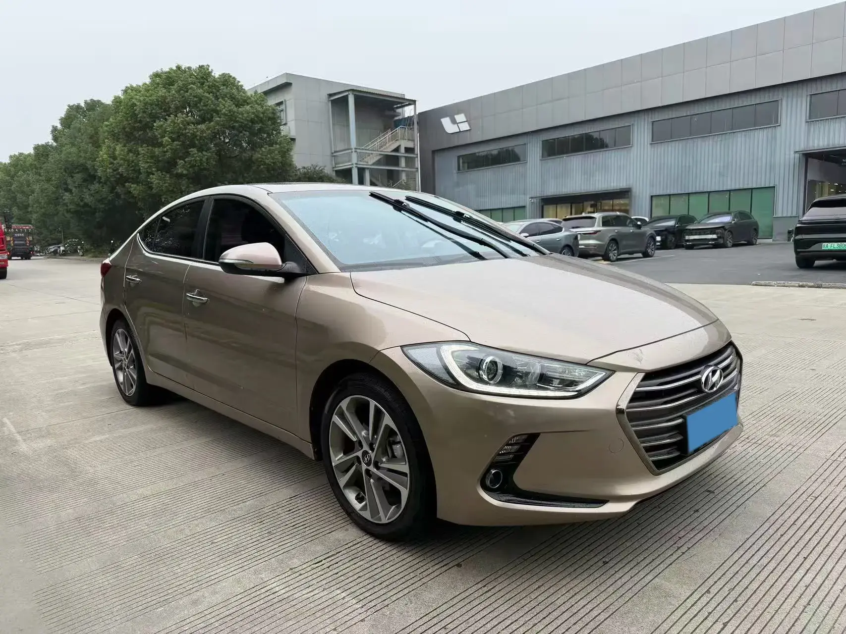 2018 HYUNDAI ELANTRA thumbnail 2