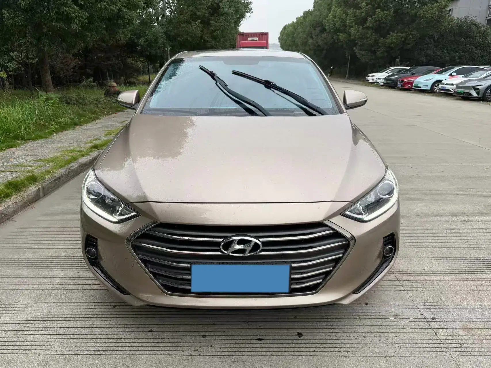 2018 HYUNDAI ELANTRA thumbnail 3