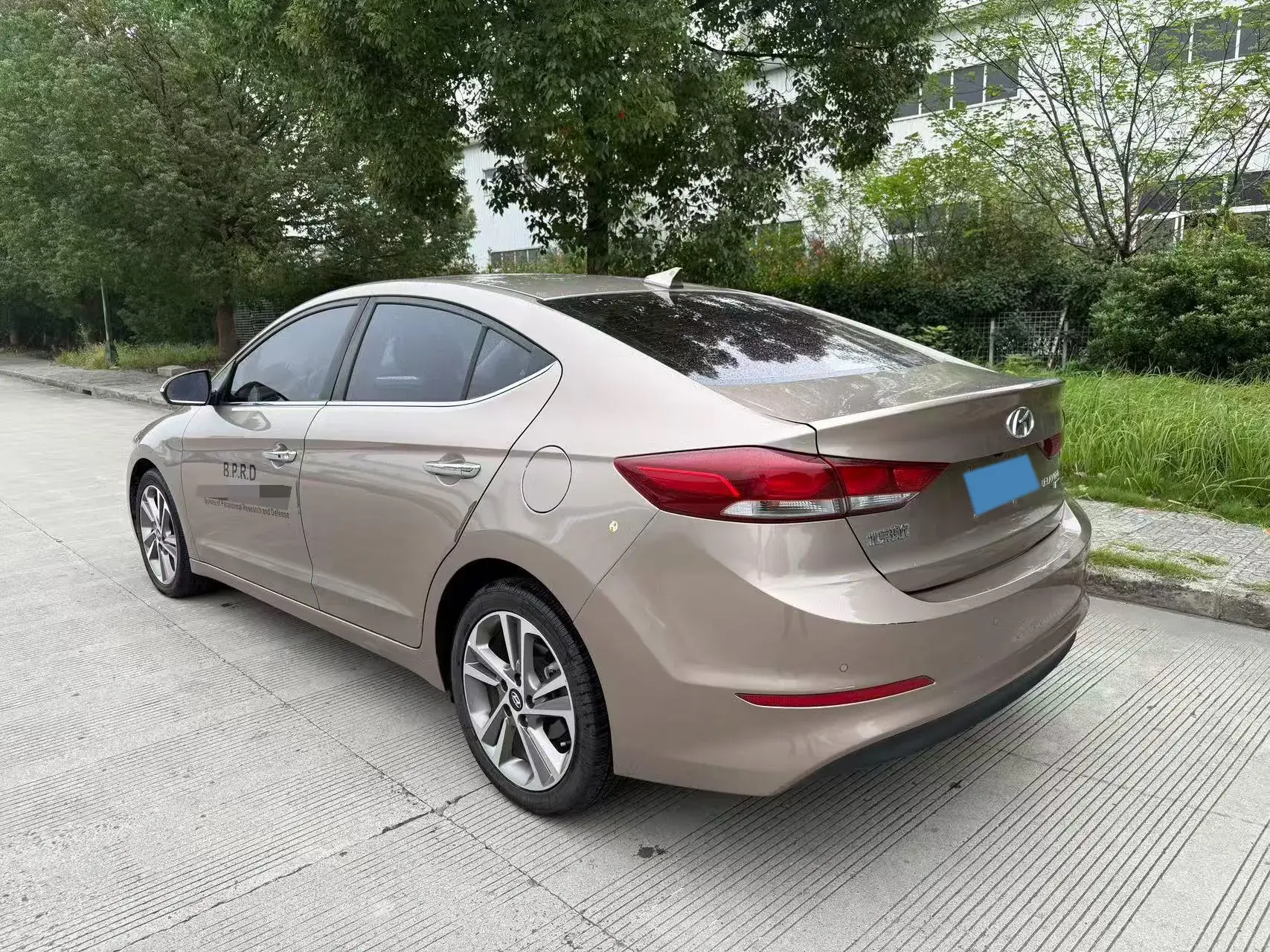 2018 HYUNDAI ELANTRA thumbnail 4