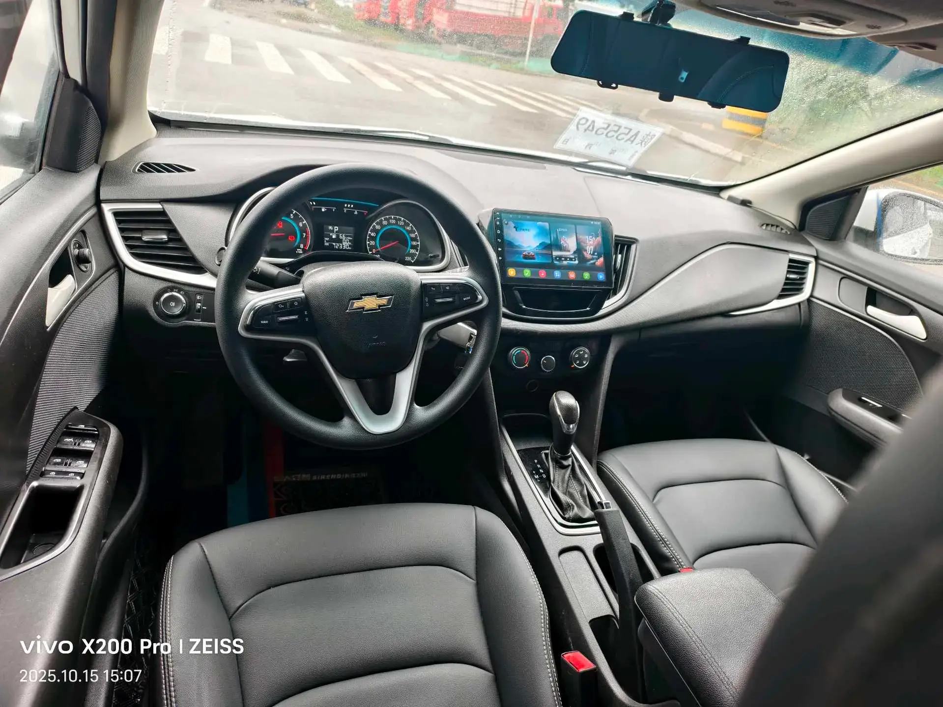 2019 CHEVROLET CAVALIER thumbnail 3